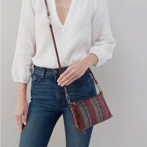 Hobo Darcy Crossbody